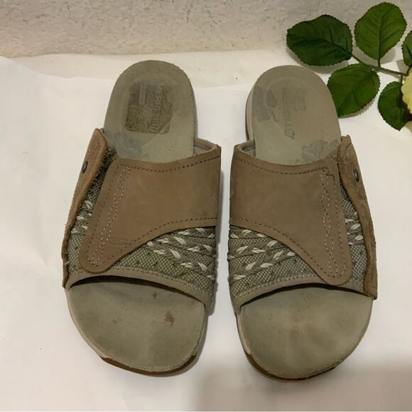 Merrell Lilyfern Aluminun Womens Size 6 Brown Slip On Slippers Flip Flop Sandals - Picture 1 of 10